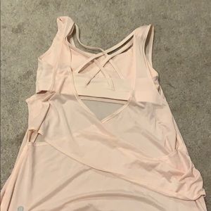 Lululemon NWOT RE-energize 2 in 1 size 6